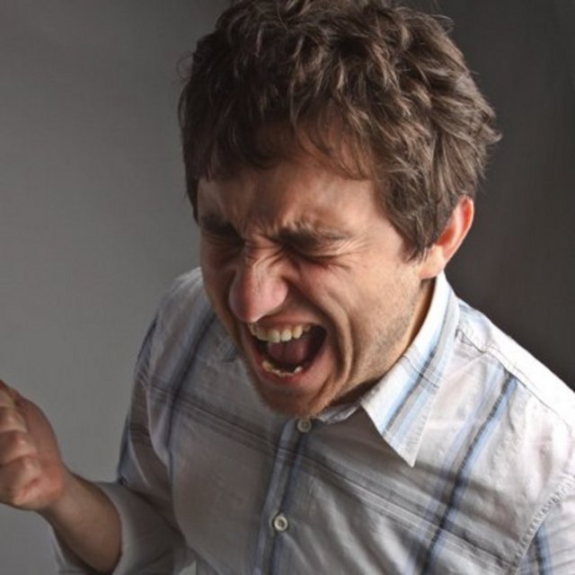 Bağırın İnsanlardan uzak bir yere gidin ve avazınız çıktığı kadar bağırın!