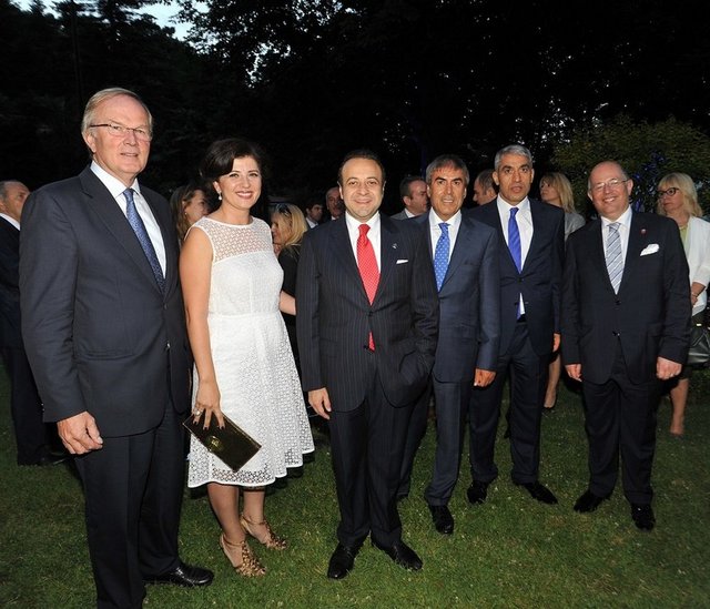 EBERHARD POHL, AYŞEGÜL ALTINBAŞ, EGEMEN BAĞIŞ, ALİ ALTINBAŞ, İMAM ALTINBAŞ, YILDIRIM UÇTUĞ