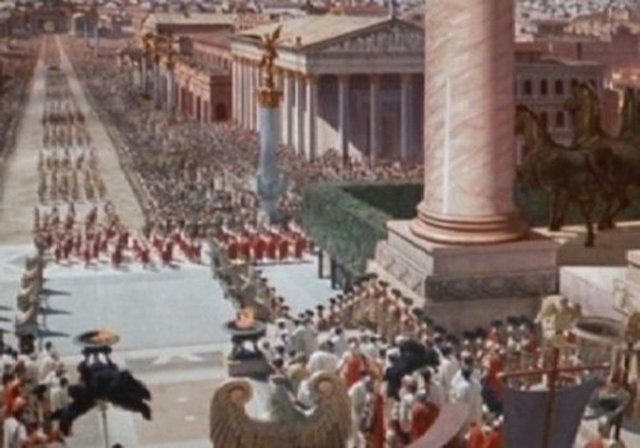 Tarihi fılm Ben Hur´da çekim ekibinin farketmediği kırmızı bir otomobil görünür.