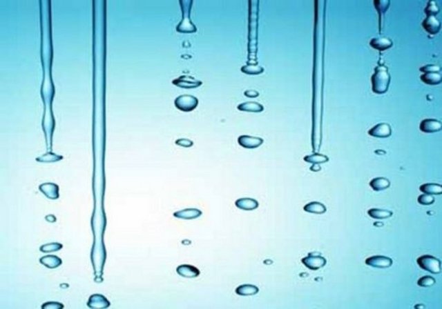 Sıcak su soğuk sudan daha ağırdır.