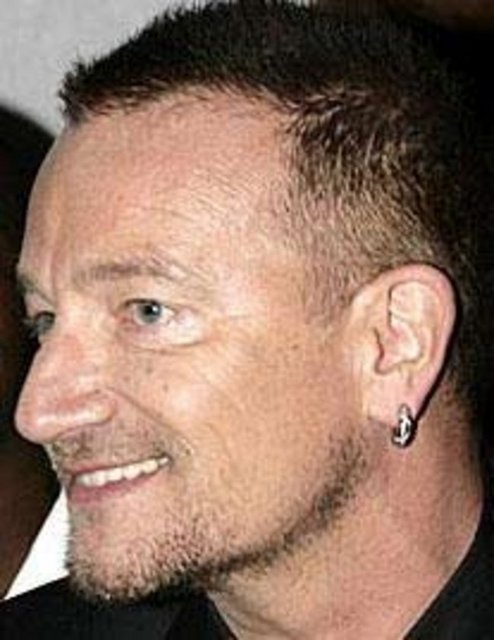 U2 grubunun solisti Bono