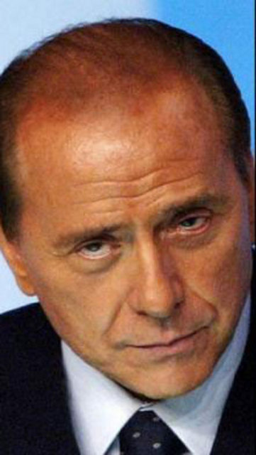 İtalya'nin eski Başbakanı Silvio Berlusconi de estetik yaptırdığını itiraf etmişti. -