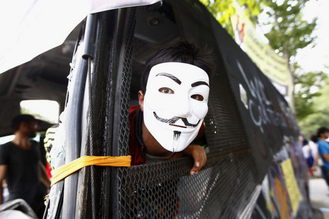 Direnişe katılmak kilo verdirir