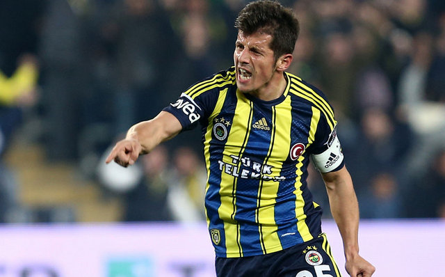 Manisaspor maçında rakibi Nizamettin'in üzerine hızla giderek ağır küfürler etti -