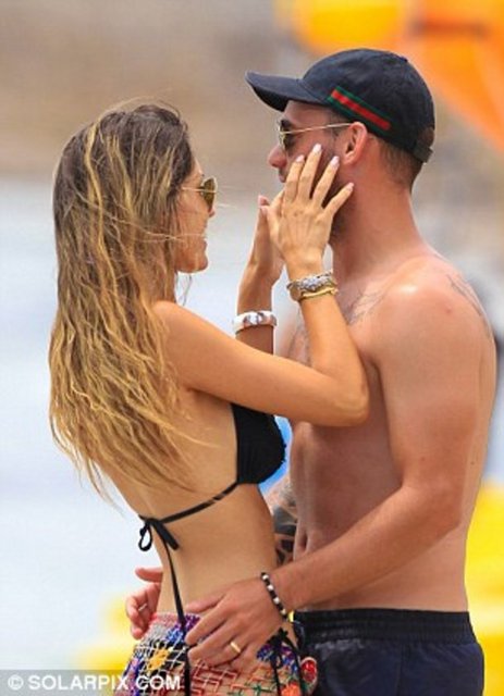 Wesley Sneijder - Yolenthe Cabau