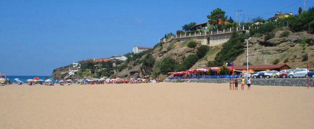 Beykoz Riva ve Poyraz Plajları yakınlarındaki International Hospital önü