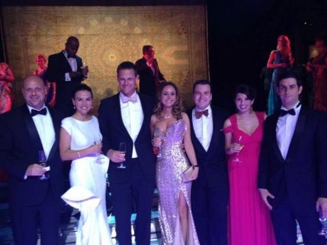 MUZAFFER, GÖZDE ENGİN UTKU, FLORIAN DANIELS,GİZEM ENGİN,ROBERT BAINES, JESSICA MORENO, BURAK KURTBAY 