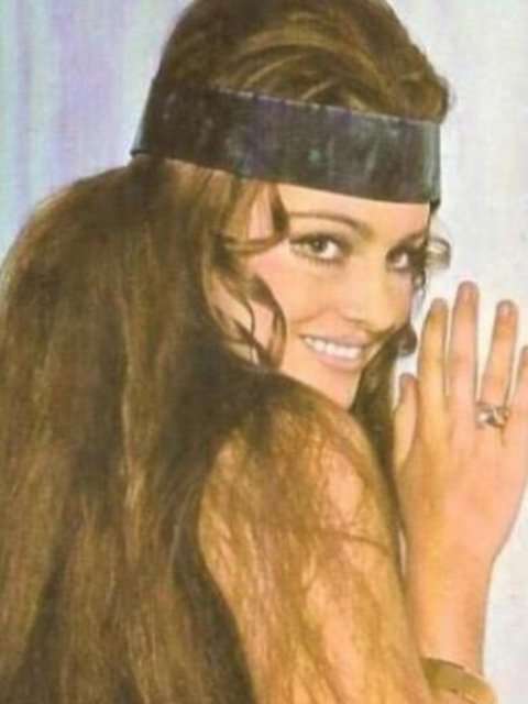 Arzu Okay bir dönemin sinema yıldızlarındandı.