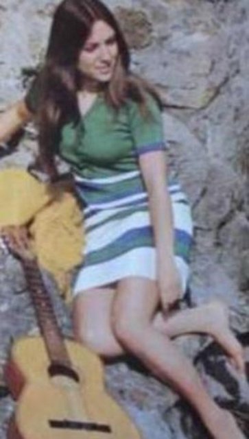 Yasemin Kumral bir zamanlar müzik dünyasının yıldızlarından biriydi.  -