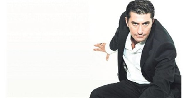 Maltepe'deki Sosyete Pazarı'nda aileleri ile birlikte 2 bin kişi evine ekmek götürüyor...  -  - Bu bana mutluluk veriyor. Kazandığım parayı tekrar başka işe dönüştürüyorum... -