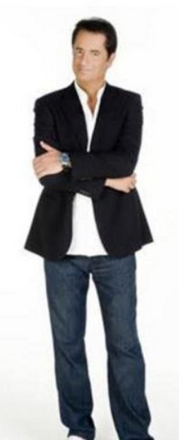 Acun Ilıcalı'nın süper lüks yatını ve daha sonra satın aldığı uçağını artık herkes biliyor. Ilıcalı bunun yanısıra emlak yatırımları yapıyor. Ilıcalı'nın İstanbul ve Bodrum'un yanısıra Miami'de de evi bulunuyor.  -  -