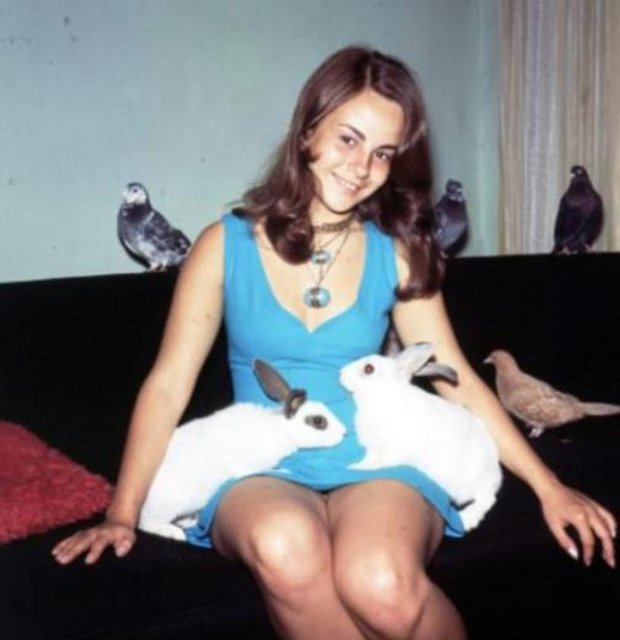 Sonra da bambaşka bir sektörde çalışmaya başladı. -  -