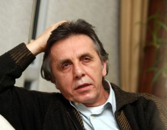 Çevre duyarlılığına, onur için direnişe evet ama bizim olan bir kamusal mekanı sonsuza kadar zaptedemezsin hele hele siyasi bir manifestoyla -