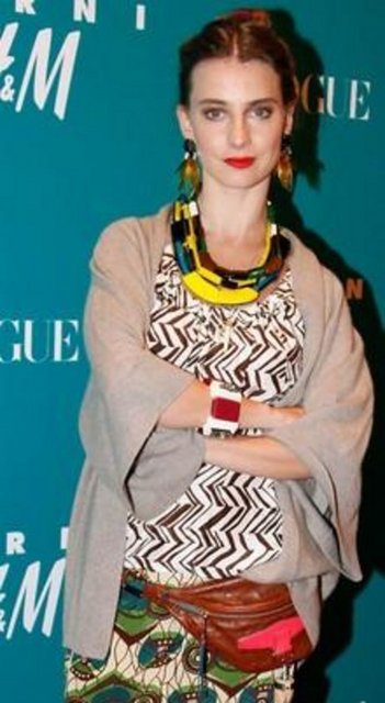 Tuba Ünsal - Polis basını içeri sokmuyorsa çadırlarda ele geçtiği söylenecek her türlü suç unsuru şimdiden hukuksuzdur. -