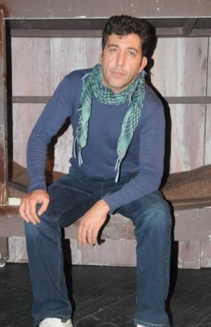 Emre Kınay - Polis basını içeri sokmuyorsa çadırlarda ele geçtiği söylenecek her türlü suç unsuru şimdiden hukuksuzdur... -  -  -  -