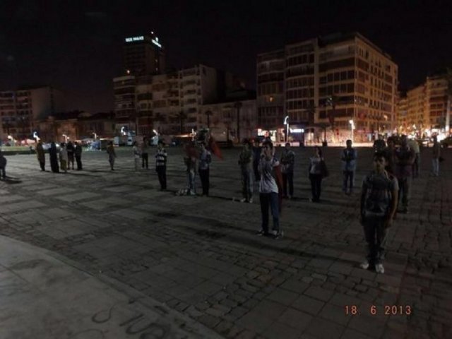 İzmir Gündoğdu Meydanı...