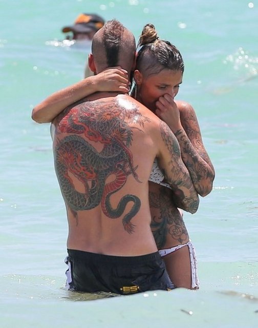 Eşi Ivone'nin isteği üzerine kesenin ağzını açan futbolcunun aldığı yatak at yelesinden yapılmış...