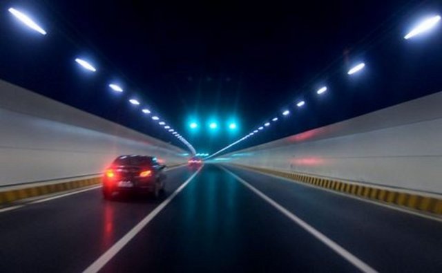 Saatte 72 kilometrenin altında hız yapan motosiklet, otomobil ve yayalar ise köprüden geçemeyecek.