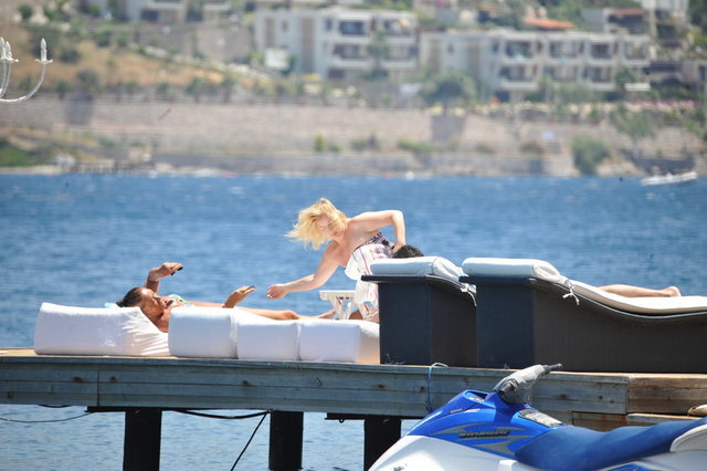 CEYLA AYSAL, MEHMET KIRKLAR