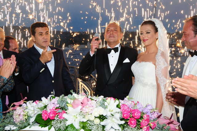 MUSTAFA SARIGÜL, NURİ ARTOK - MELTEM AYDINATAY ARTOK