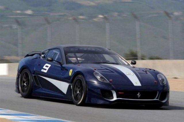 2. Ferrari 599XX  - / - Fiyatı: 2 milyon dolar
