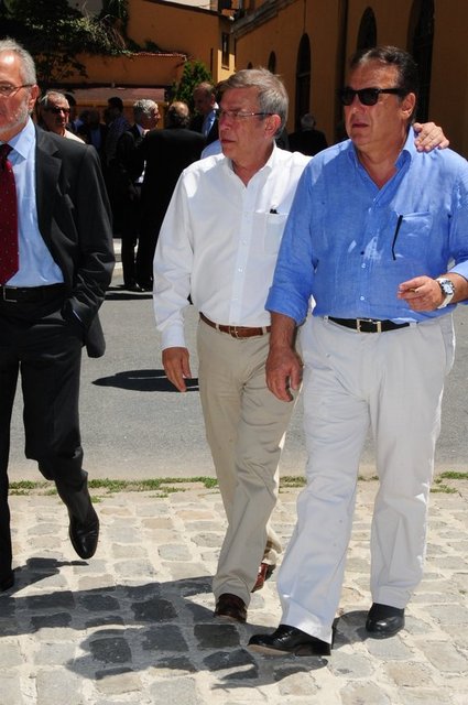 BÜLENT TULUN 