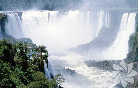 Iguazú Şelaleleri