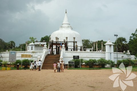 Thuparamaya Tapınağı