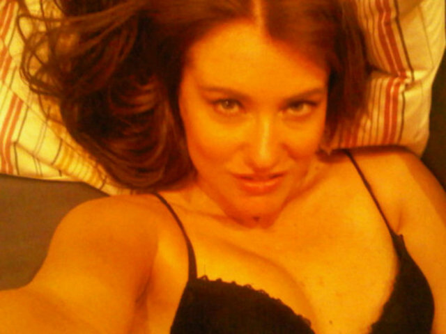 Cebeci daha önce de dünyaca ünlü futbolcu Lionel Messi için poz vermişti...