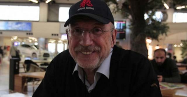 İSMET BADEMVJ Bülent: Evet, şu anda yanımızda Alparslan Bey var, biraz kendinizi tanıtır mısınız Alparslan Bey? Özhan Canaydın: Ben Özhan Canaydın, Galatasaray Baskanı'yım... (Kral TV Ödülleri)