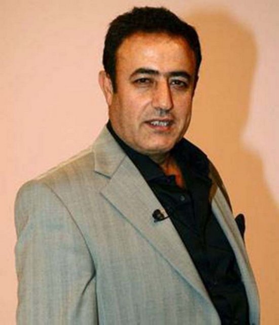 MAHMUT TUNCER "B çok önemli bir harftir. B olmasa, Bülent'e Ülent, Bursa'ya Ursa derdik!.."