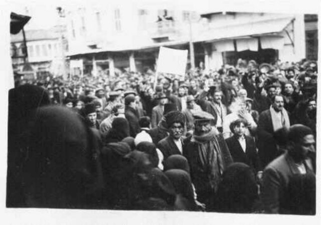 Hatay Sokaklarında Türklerin yaptığı gösteriler.