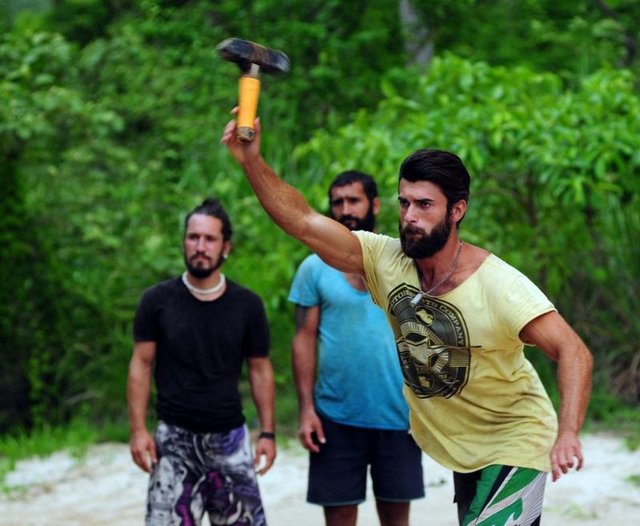 Halk oylamasında Doğukan Manço finale çıkan ikinci isim olarak belirlendi.
