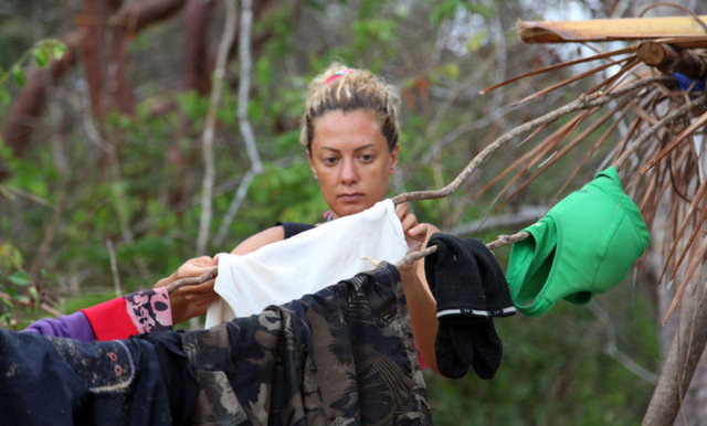 Survivor'ın 4. eleme zamanı olan 31. günde ise gazeteci Nazenin Tokuşoğlu elendi.