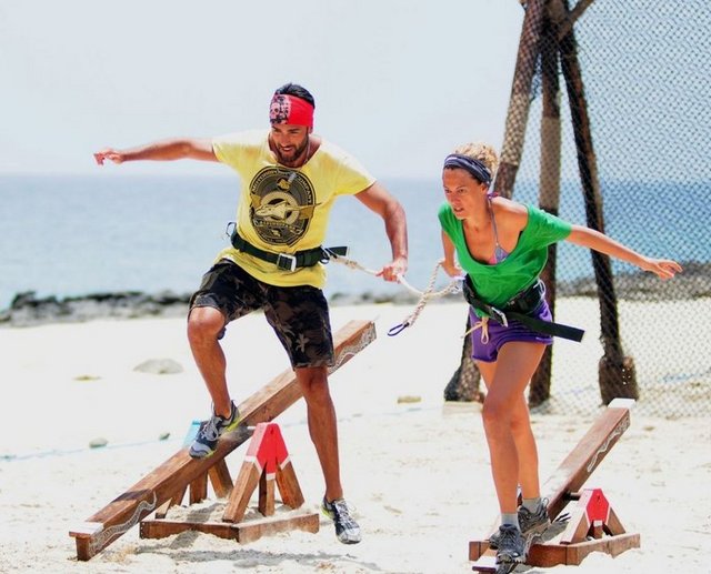 Nazenin elendikten sonra duygusal anlar yaşarken ' Burada bulunduğum 5 hafta boyunca kimseyi arkadan vurmadım, kimsenin arkasından konuşmadım. Bana bunların yapıldığını bildiğim halde bunlara cevap vermedim ve sukünetimi korudum, saberttim. Yaptığım hiç bir şeyden pişman değilim. Ben çok mutlu ayrılıyorum buradan, herkese çok teşekkür ediyorum.' dedi.