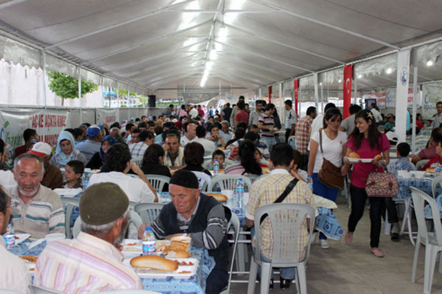 Ramazan Bayramı Arifesi 27 Temmuz-2014 Pazar günü...