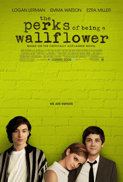 17-Saksı Olmanın Faydaları (The Perks of Being a Wallflower) (2012): X kuşağının gözünden üçlü ilişki filmine bakış atarken 90'ları merceğine alan edebi bir eser. Stephen Chobsky'nin kendi romanından sinemaya uyarladığı "Saksı Olmanın Faydaları", 15 yaşındaki Charlie'nin iki son dönem öğrencisiyle tanıştığı üniversite dönemine uzanıyor.