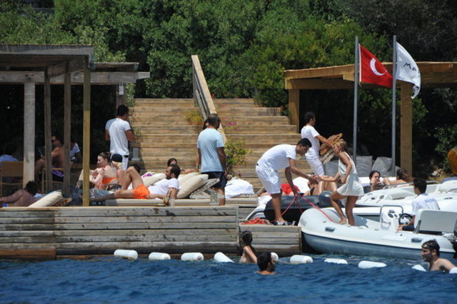 ERKUT SOYAK - AYŞE SAN
