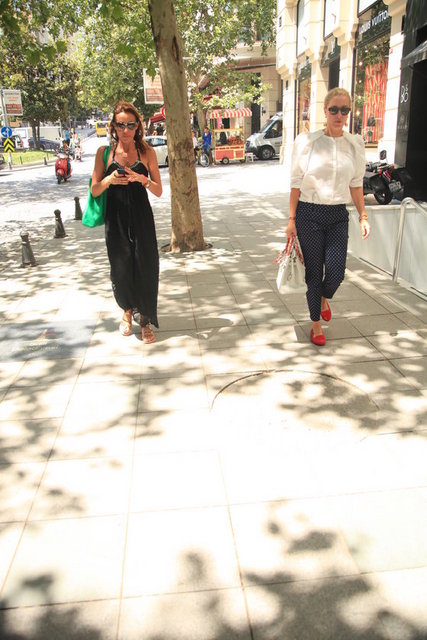 ZEYNEP MUTLU, ESRA DİNÇKÖK
