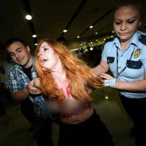 VE FEMEN İSTANBUL'DA