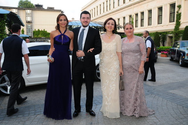 DİLA - CANER CEYLAN,BERNA ÜLGER - SERNUR DEMİRCİOĞLU 