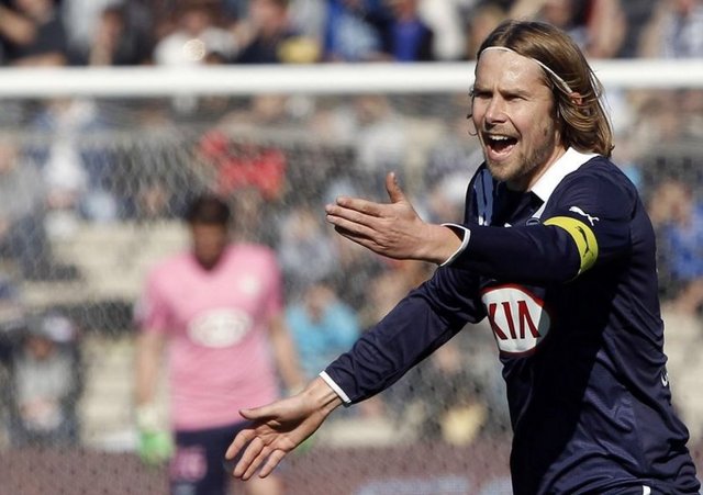 Jaroslav Plasil - Bordeaux'tan Catania'ya -  -