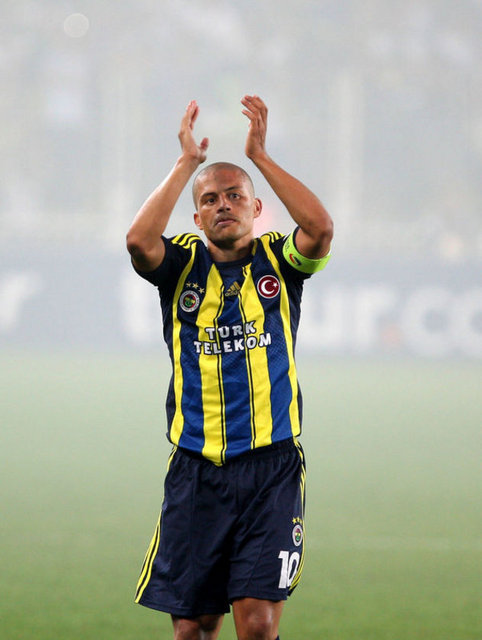 ALEX DE SOUZA: - "Hayal edebilirseniz, gerçekleştirebilirsiniz."