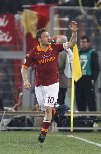 FRANCESCO TOTTI: - "Bir gecede 6 kızla dışarı çıktım. Hepsini birbirleriyle aldattım ama Roma'yı asla aldatmadım."