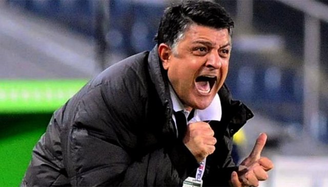 YILMAZ VURAL: - "Milli takımın başına illa yabancı hoca gelecekse benim Alman pasaportum da var."