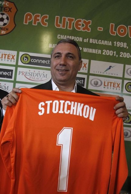 STOICHKOV: - "Beni durdurmak için tabancaya ihtiyaç duyarlardı. Ama Messi'yi durdurmak için makineli tüfeğe ihtiyaç var."