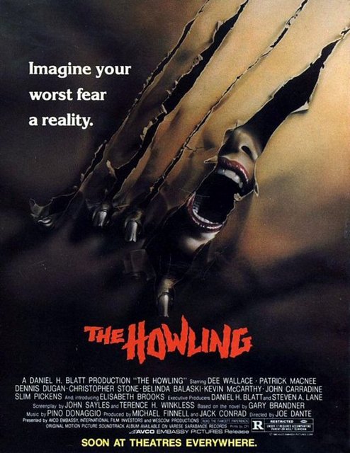 3-Çığlık (The Howling) (1981) Haber sunucusu Karen White, bir seri katilin elinden zor kurtulur. Bu olayın yarattığı travma, bir rahatlama ihtiyacını devreye sokar. Karakterimiz anında soluğu 'Koloni' adlı kırsal bir bölgede alır. Böylece görünürdeki slasher filmi mizanseni yavaş yavaş kurt adamların cirit attığı bir evrenle değiş tokuş edilecektir… Jesús Franco-Brian De Palma kırması bilinçaltına sızan plastik korku evrenini akılcı rötuşlarla şekillendiren, Joe Dante'nin hınzırlığından beslenen ve 80'lerde alt türde üretimi arttıran bir eser.