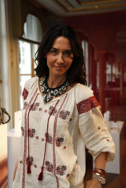 AYŞE TOLGA