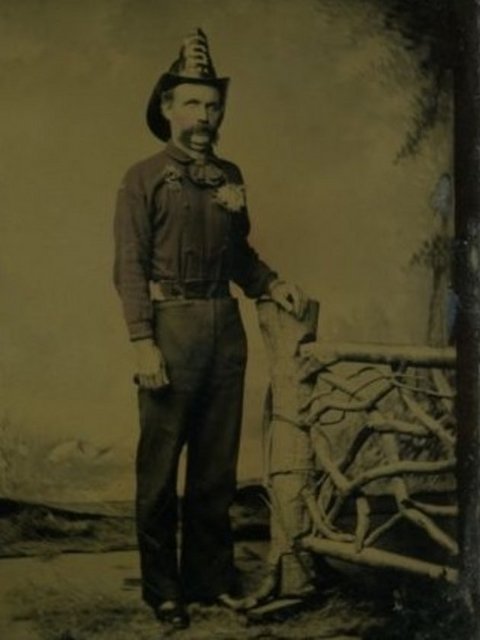 Post mortem fotoğrafları ise ölen kişiyle son bir anı olması için çekilen fotoğraftır