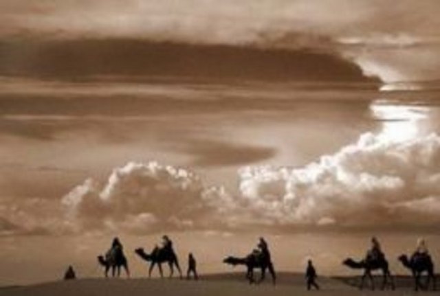 Taif savunması için mancınık yapmayı öğreniyordu.